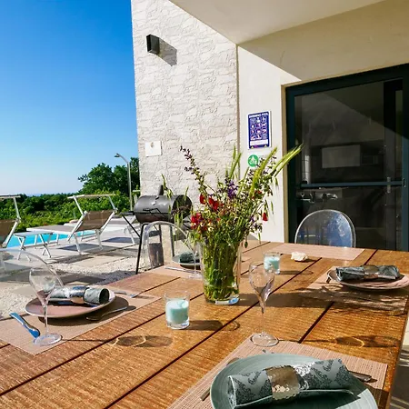 Sea View Sun Sea & Fire Krnica
